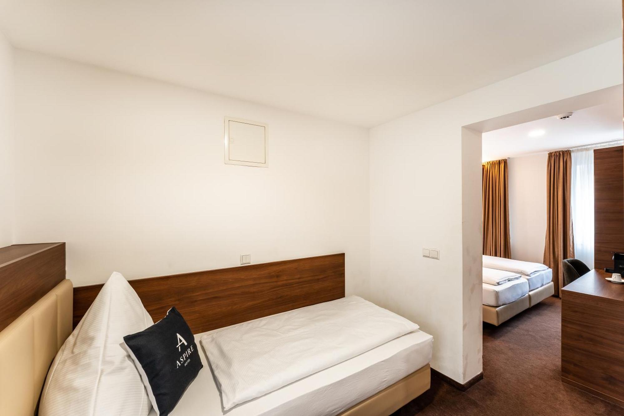 Stadthotel Reutlingen Exterior photo