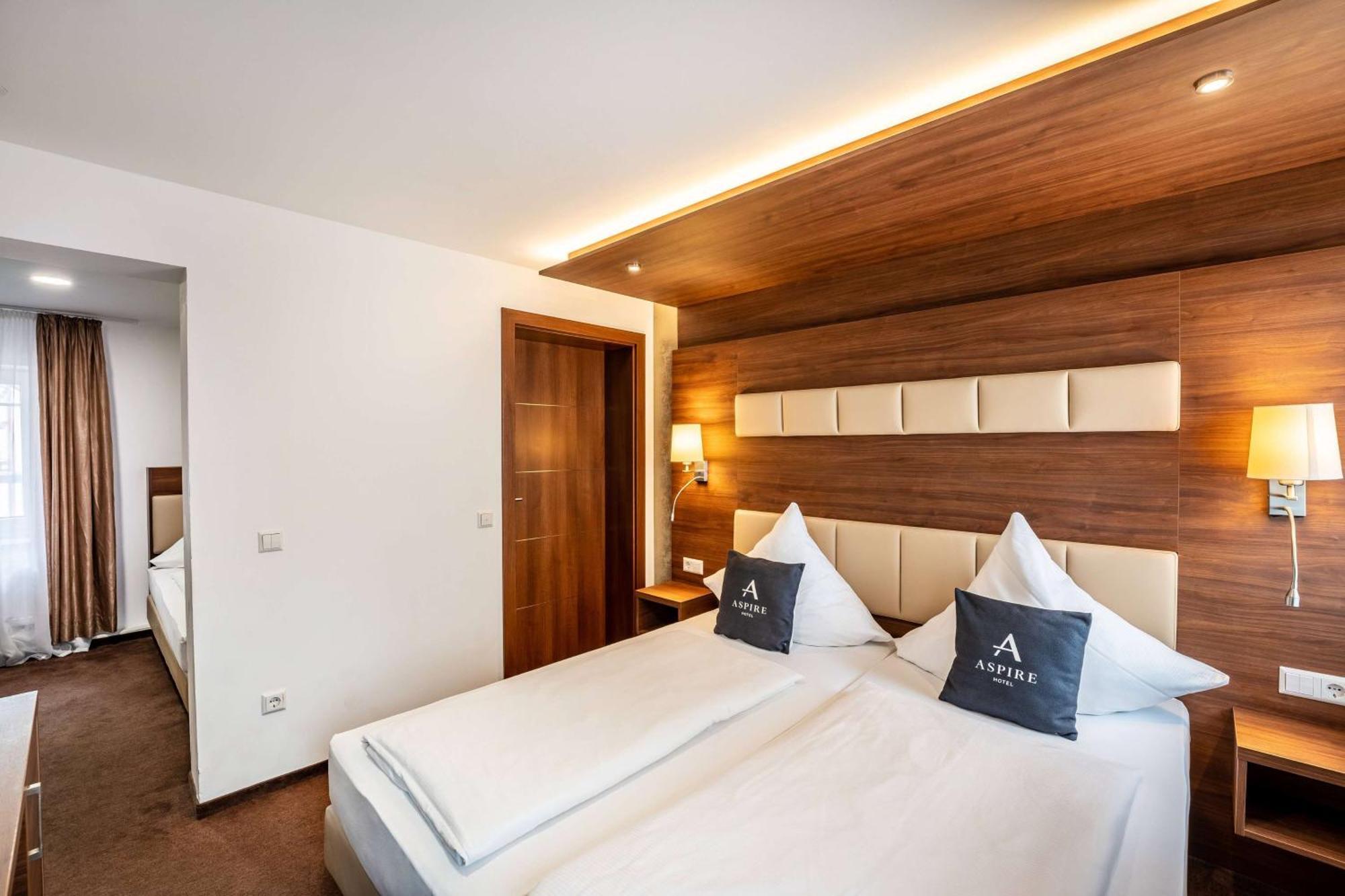 Stadthotel Reutlingen Exterior photo