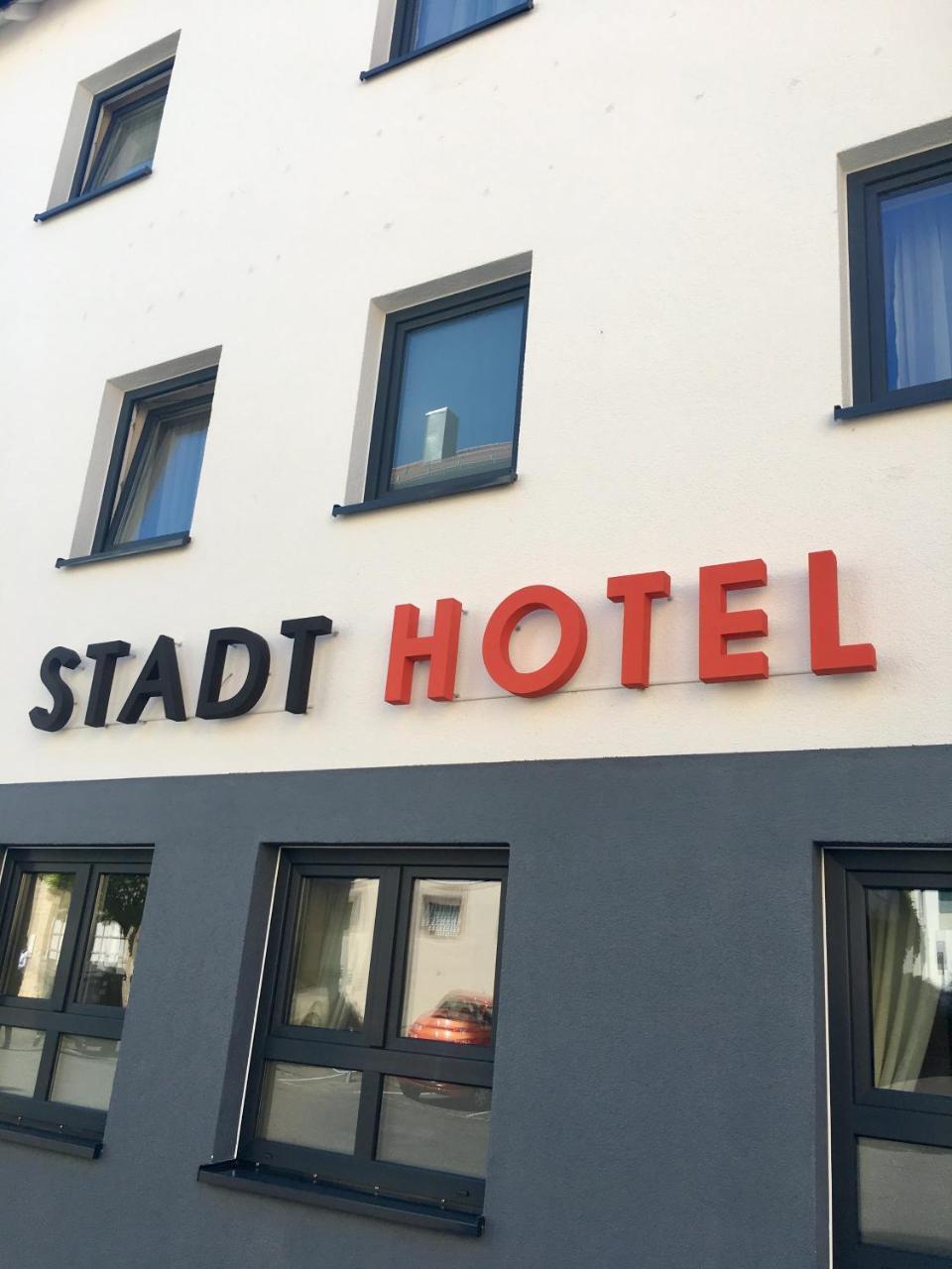 Stadthotel Reutlingen Exterior photo